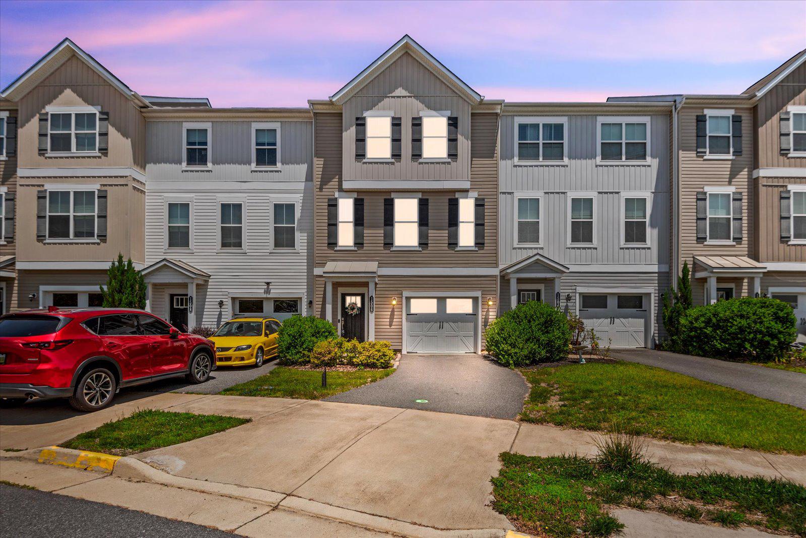 1506 HUDGINS FARM CIR, FREDERICKSBURG, Virginia 22408, 3 Bedrooms Bedrooms, ,3 BathroomsBathrooms,Residential,1506 HUDGINS FARM CIR,VASP2042630 MLS # VASP2042630 1506 HUDGINS FARM CIR, FREDERICKSBURG, Virginia 22408, 3 Bedrooms Bedrooms, ,3 BathroomsBathrooms,Residential,1506 HUDGINS FARM CIR,VASP2042630 MLS # VASP2042630