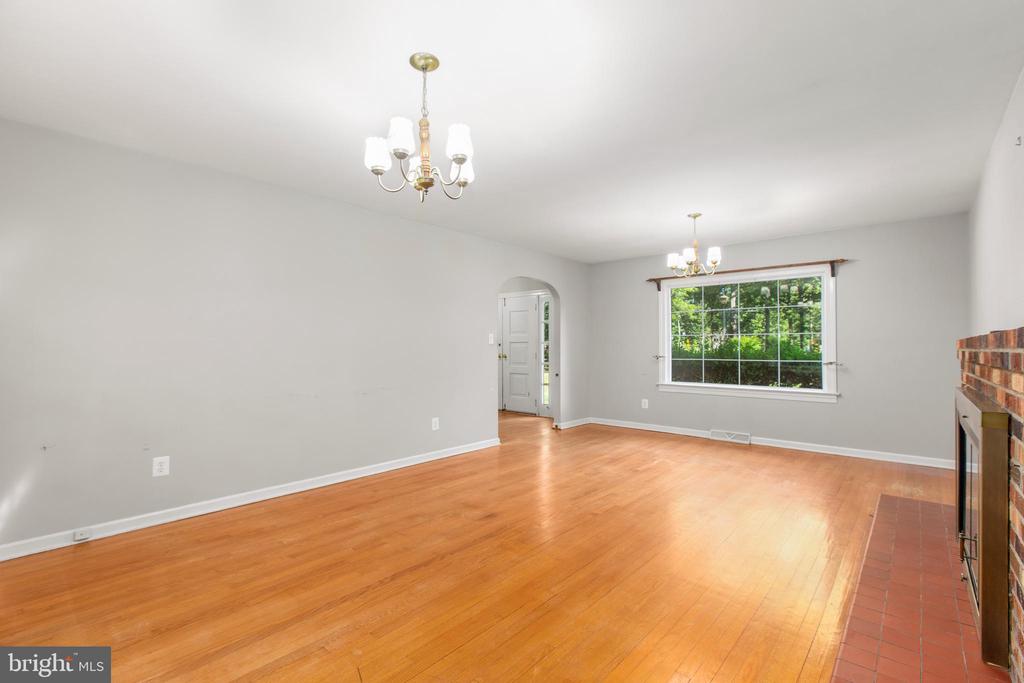 5949 PARTLOW RD, SPOTSYLVANIA, Virginia 22551, 3 Bedrooms Bedrooms, ,2 BathroomsBathrooms,Residential,5949 PARTLOW RD,VASP2043014 MLS # VASP2043014 5949 PARTLOW RD, SPOTSYLVANIA, Virginia 22551, 3 Bedrooms Bedrooms, ,2 BathroomsBathrooms,Residential,5949 PARTLOW RD,VASP2043014 MLS # VASP2043014
