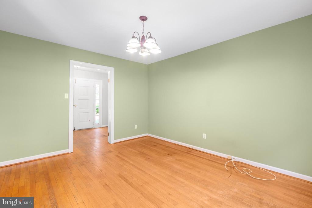 5949 PARTLOW RD, SPOTSYLVANIA, Virginia 22551, 3 Bedrooms Bedrooms, ,2 BathroomsBathrooms,Residential,5949 PARTLOW RD,VASP2043014 MLS # VASP2043014 5949 PARTLOW RD, SPOTSYLVANIA, Virginia 22551, 3 Bedrooms Bedrooms, ,2 BathroomsBathrooms,Residential,5949 PARTLOW RD,VASP2043014 MLS # VASP2043014