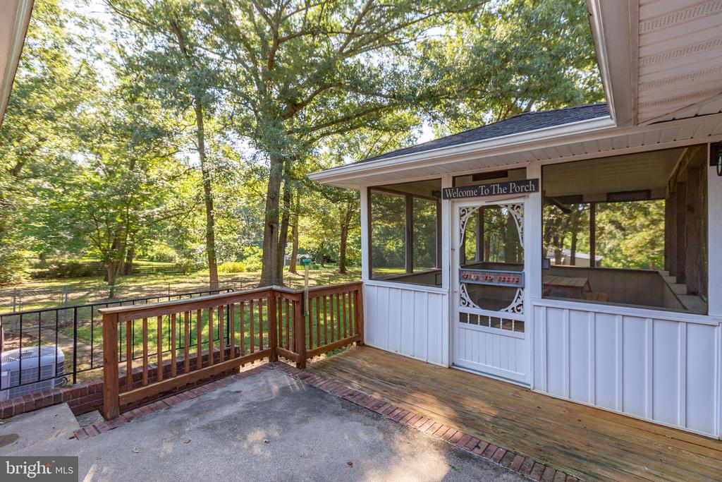 5949 PARTLOW RD, SPOTSYLVANIA, Virginia 22551, 3 Bedrooms Bedrooms, ,2 BathroomsBathrooms,Residential,5949 PARTLOW RD,VASP2043014 MLS # VASP2043014 5949 PARTLOW RD, SPOTSYLVANIA, Virginia 22551, 3 Bedrooms Bedrooms, ,2 BathroomsBathrooms,Residential,5949 PARTLOW RD,VASP2043014 MLS # VASP2043014