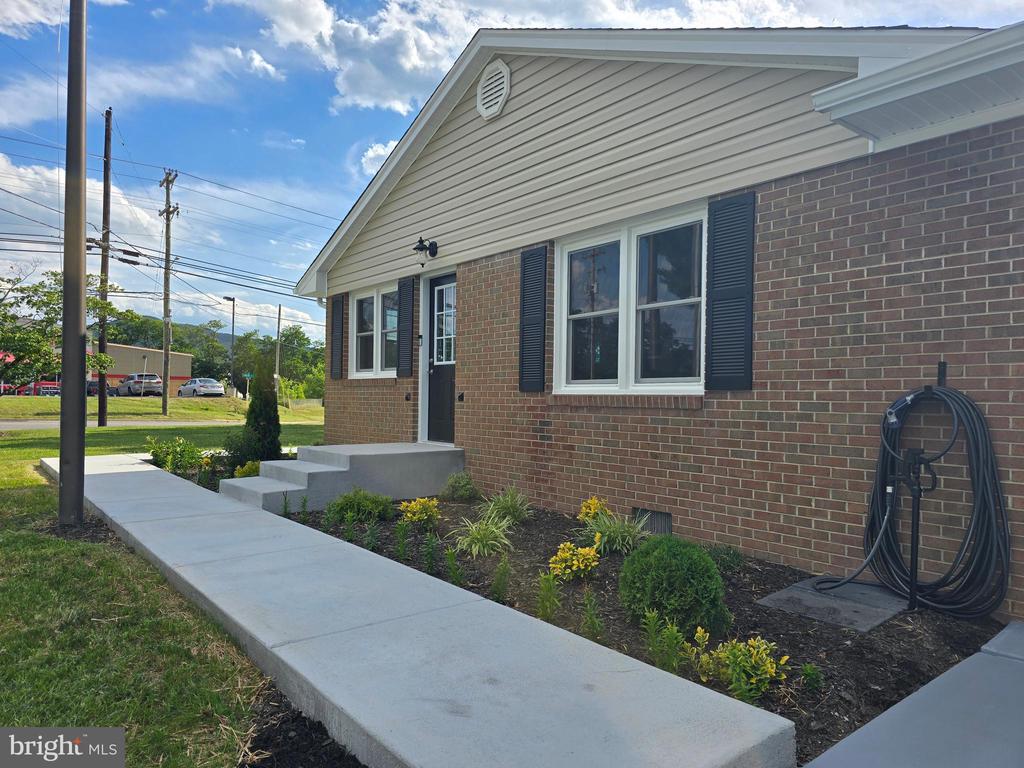 310 W MAIN ST, STANLEY, Virginia 22851, 5 Bedrooms Bedrooms, ,2 BathroomsBathrooms,Residential,310 W MAIN ST,VAPA2006464 MLS # VAPA2006464