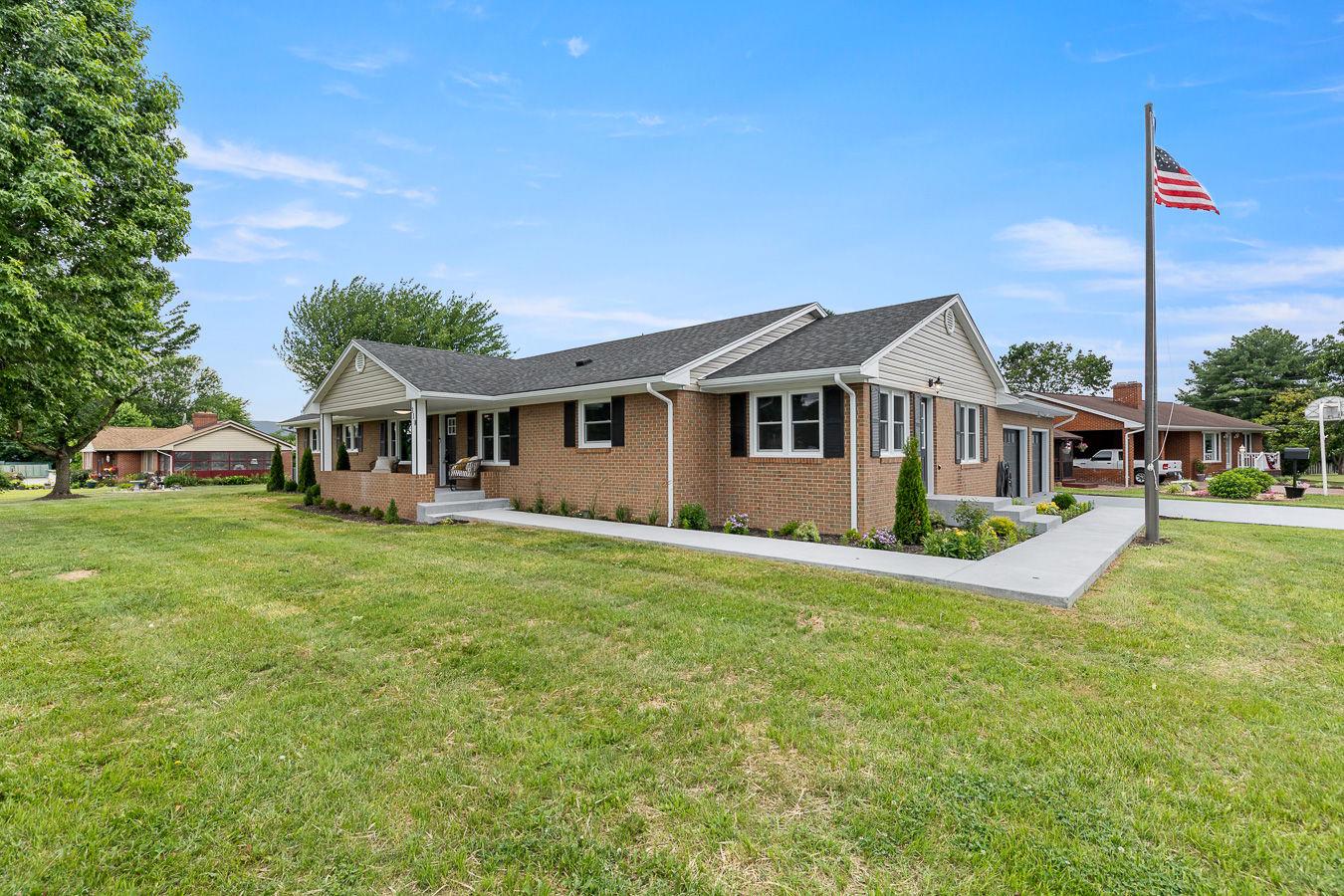 310 W MAIN ST, STANLEY, Virginia 22851, 5 Bedrooms Bedrooms, ,2 BathroomsBathrooms,Residential,310 W MAIN ST,VAPA2006464 MLS # VAPA2006464