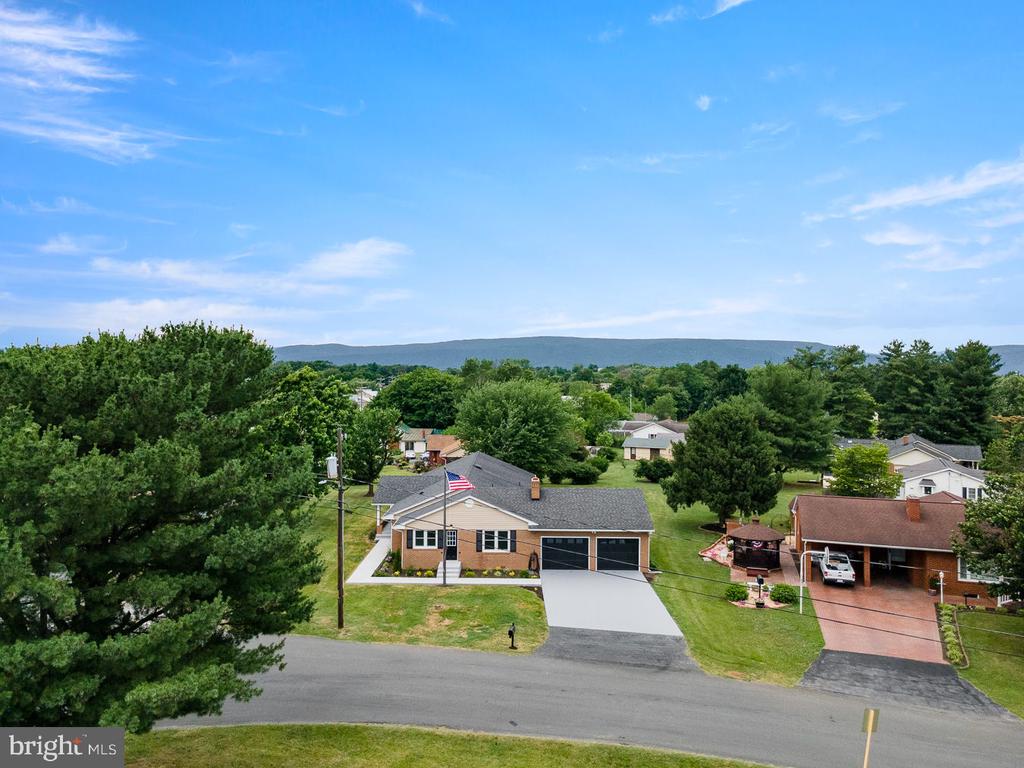 310 W MAIN ST, STANLEY, Virginia 22851, 5 Bedrooms Bedrooms, ,2 BathroomsBathrooms,Residential,310 W MAIN ST,VAPA2006464 MLS # VAPA2006464