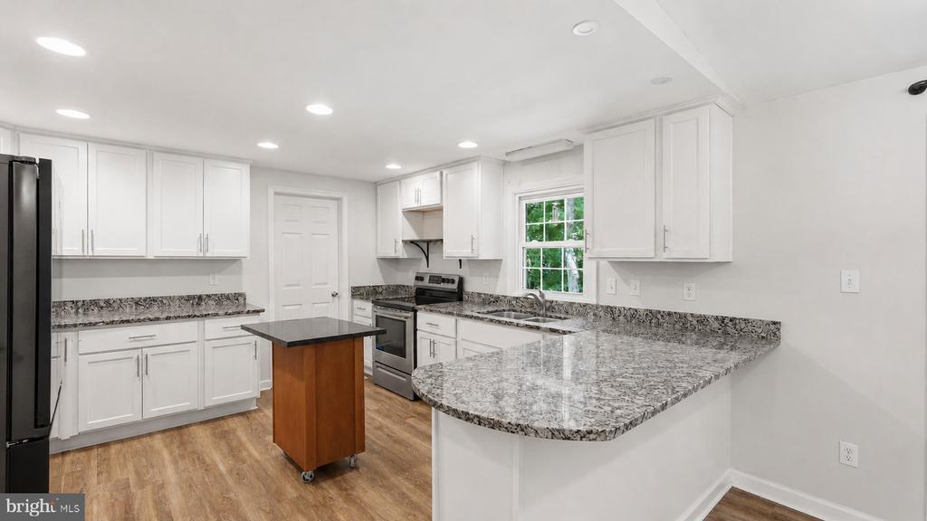 11704 CAMELOT WAY, FREDERICKSBURG, Virginia 22407, 3 Bedrooms Bedrooms, ,2 BathroomsBathrooms,Residential,11704 CAMELOT WAY,VASP2042722 MLS # VASP2042722
