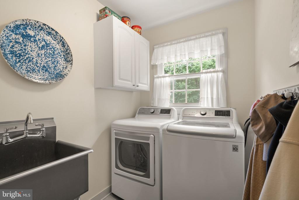 4554 CANTER LN, WARRENTON, Virginia 20187, 4 Bedrooms Bedrooms, ,2 BathroomsBathrooms,Residential,4554 CANTER LN,VAFQ2022606 MLS # VAFQ2022606 4554 CANTER LN, WARRENTON, Virginia 20187, 4 Bedrooms Bedrooms, ,2 BathroomsBathrooms,Residential,4554 CANTER LN,VAFQ2022606 MLS # VAFQ2022606
