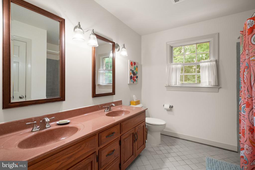 4554 CANTER LN, WARRENTON, Virginia 20187, 4 Bedrooms Bedrooms, ,2 BathroomsBathrooms,Residential,4554 CANTER LN,VAFQ2022606 MLS # VAFQ2022606 4554 CANTER LN, WARRENTON, Virginia 20187, 4 Bedrooms Bedrooms, ,2 BathroomsBathrooms,Residential,4554 CANTER LN,VAFQ2022606 MLS # VAFQ2022606
