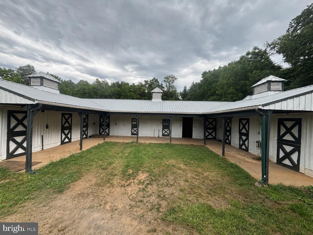 4547 RIDGE RD, GORDONSVILLE, Virginia 22942, 1 Bedroom Bedrooms, ,1 BathroomBathrooms,Residential,4547 RIDGE RD,VAOR2014506 MLS # VAOR2014506