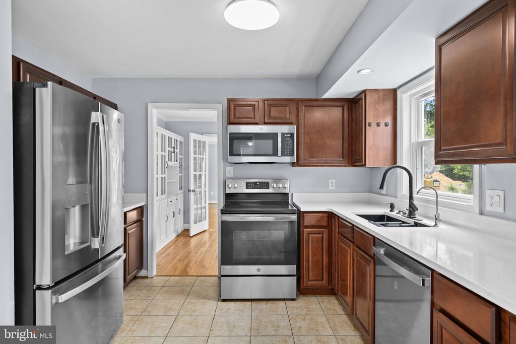 10329 GORDON RD, SPOTSYLVANIA, Virginia 22553, 4 Bedrooms Bedrooms, ,3 BathroomsBathrooms,Residential,10329 GORDON RD,VASP2043064 MLS # VASP2043064