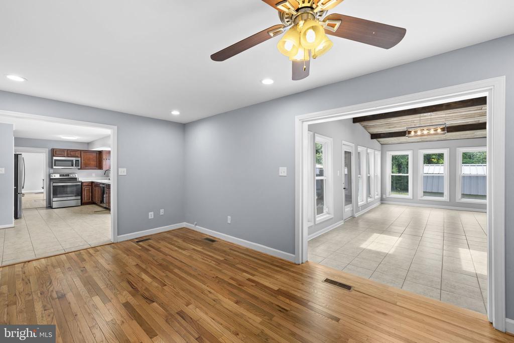 10329 GORDON RD, SPOTSYLVANIA, Virginia 22553, 4 Bedrooms Bedrooms, ,3 BathroomsBathrooms,Residential,10329 GORDON RD,VASP2043064 MLS # VASP2043064