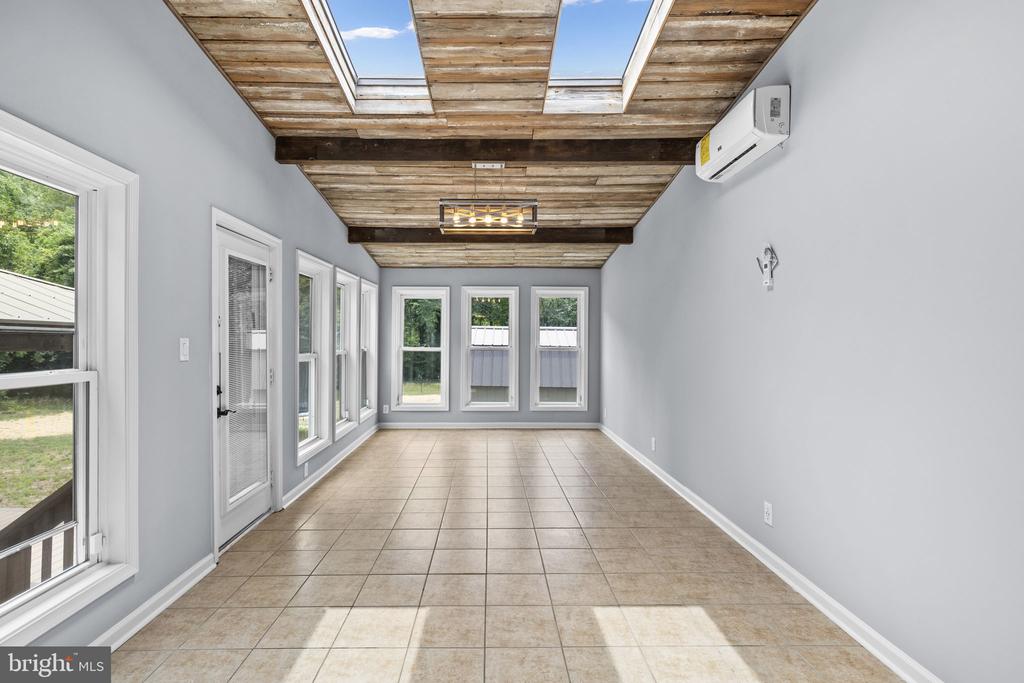 10329 GORDON RD, SPOTSYLVANIA, Virginia 22553, 4 Bedrooms Bedrooms, ,3 BathroomsBathrooms,Residential,10329 GORDON RD,VASP2043064 MLS # VASP2043064