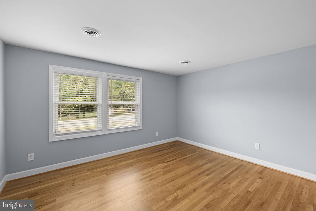 10329 GORDON RD, SPOTSYLVANIA, Virginia 22553, 4 Bedrooms Bedrooms, ,3 BathroomsBathrooms,Residential,10329 GORDON RD,VASP2043064 MLS # VASP2043064