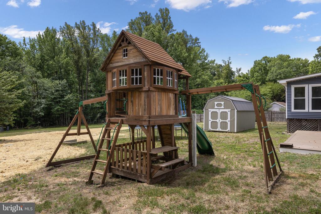 10329 GORDON RD, SPOTSYLVANIA, Virginia 22553, 4 Bedrooms Bedrooms, ,3 BathroomsBathrooms,Residential,10329 GORDON RD,VASP2043064 MLS # VASP2043064