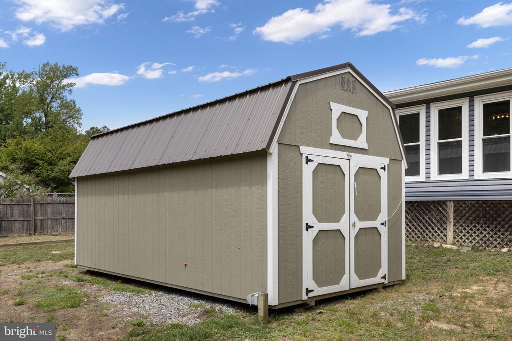 10329 GORDON RD, SPOTSYLVANIA, Virginia 22553, 4 Bedrooms Bedrooms, ,3 BathroomsBathrooms,Residential,10329 GORDON RD,VASP2043064 MLS # VASP2043064