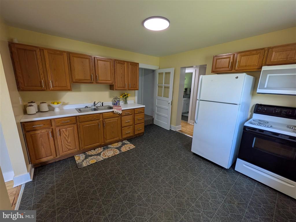 219 SKYVIEW LN, ARODA, Virginia 22709, 3 Bedrooms Bedrooms, ,1 BathroomBathrooms,Residential,219 SKYVIEW LN,VAMA2002830 MLS # VAMA2002830 219 SKYVIEW LN, ARODA, Virginia 22709, 3 Bedrooms Bedrooms, ,1 BathroomBathrooms,Residential,219 SKYVIEW LN,VAMA2002830 MLS # VAMA2002830