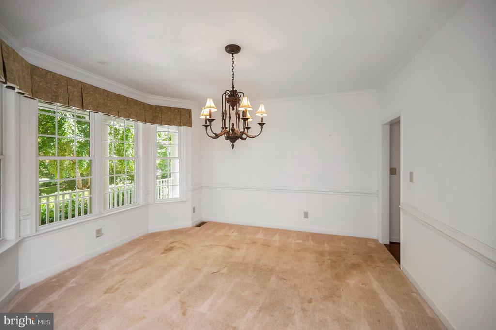 909 EASTOVER PKWY, LOCUST GROVE, Virginia 22508, 5 Bedrooms Bedrooms, ,3 BathroomsBathrooms,Residential,909 EASTOVER PKWY,VAOR2014230 MLS # VAOR2014230