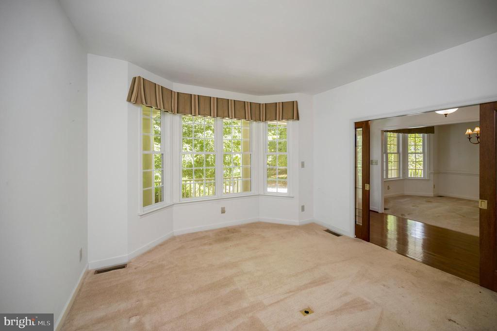 909 EASTOVER PKWY, LOCUST GROVE, Virginia 22508, 5 Bedrooms Bedrooms, ,3 BathroomsBathrooms,Residential,909 EASTOVER PKWY,VAOR2014230 MLS # VAOR2014230
