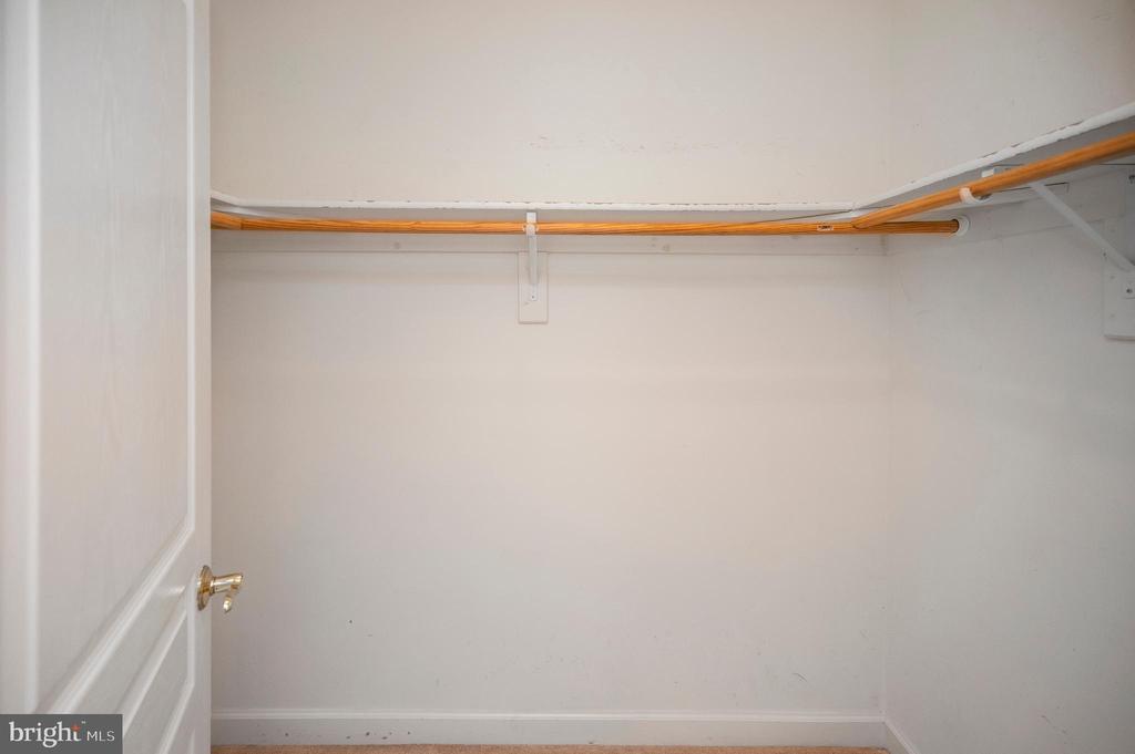 909 EASTOVER PKWY, LOCUST GROVE, Virginia 22508, 5 Bedrooms Bedrooms, ,3 BathroomsBathrooms,Residential,909 EASTOVER PKWY,VAOR2014230 MLS # VAOR2014230