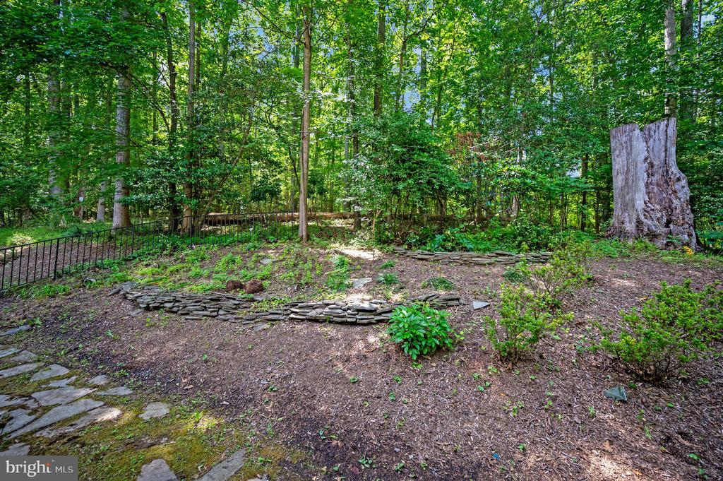909 EASTOVER PKWY, LOCUST GROVE, Virginia 22508, 5 Bedrooms Bedrooms, ,3 BathroomsBathrooms,Residential,909 EASTOVER PKWY,VAOR2014230 MLS # VAOR2014230