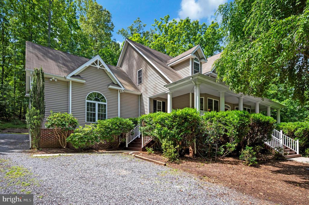 909 EASTOVER PKWY, LOCUST GROVE, Virginia 22508, 5 Bedrooms Bedrooms, ,3 BathroomsBathrooms,Residential,909 EASTOVER PKWY,VAOR2014230 MLS # VAOR2014230