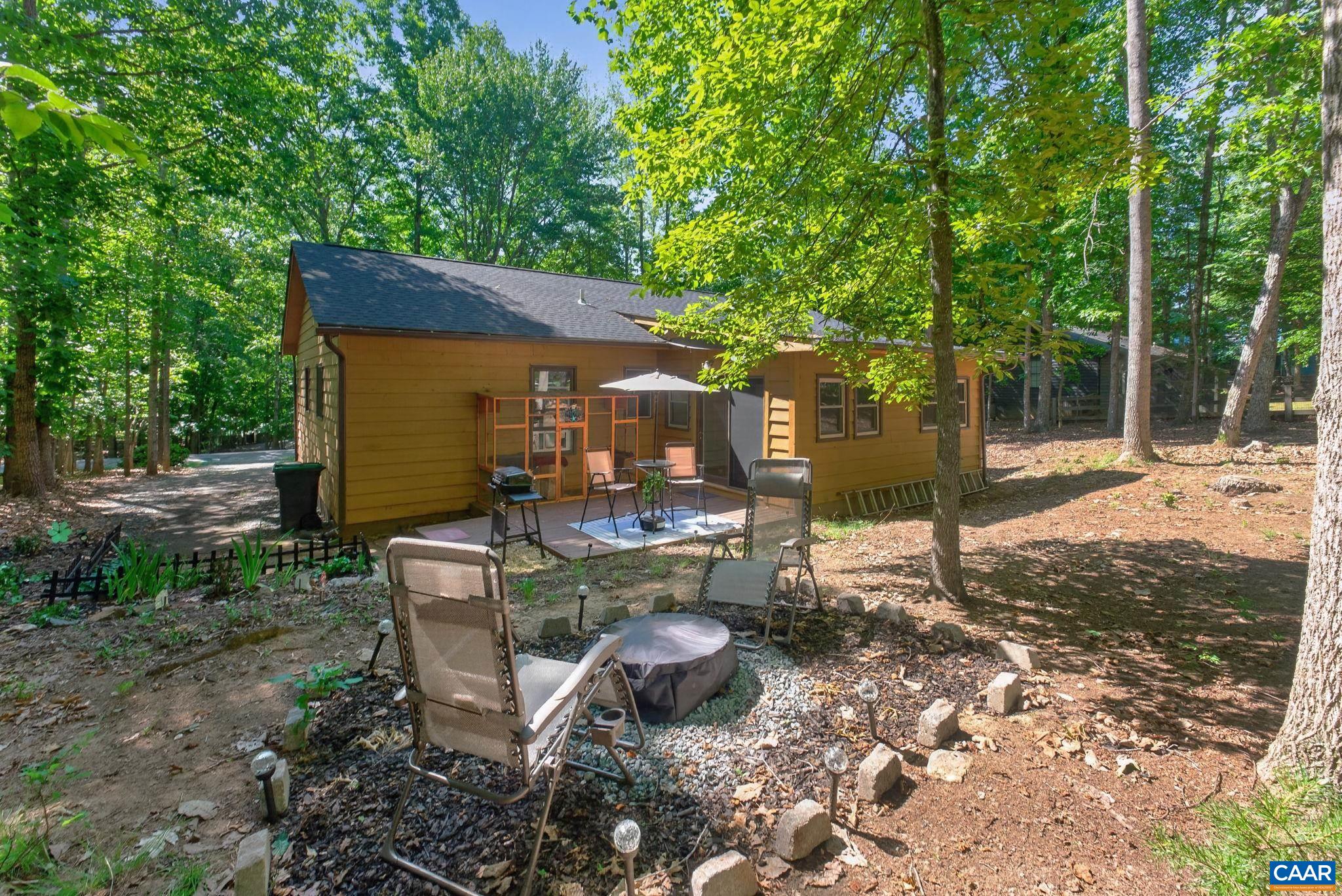 377 JEFFERSON DR, PALMYRA, Virginia 22963, 3 Bedrooms Bedrooms, ,2 BathroomsBathrooms,Residential,377 JEFFERSON DR,678542 MLS # 678542