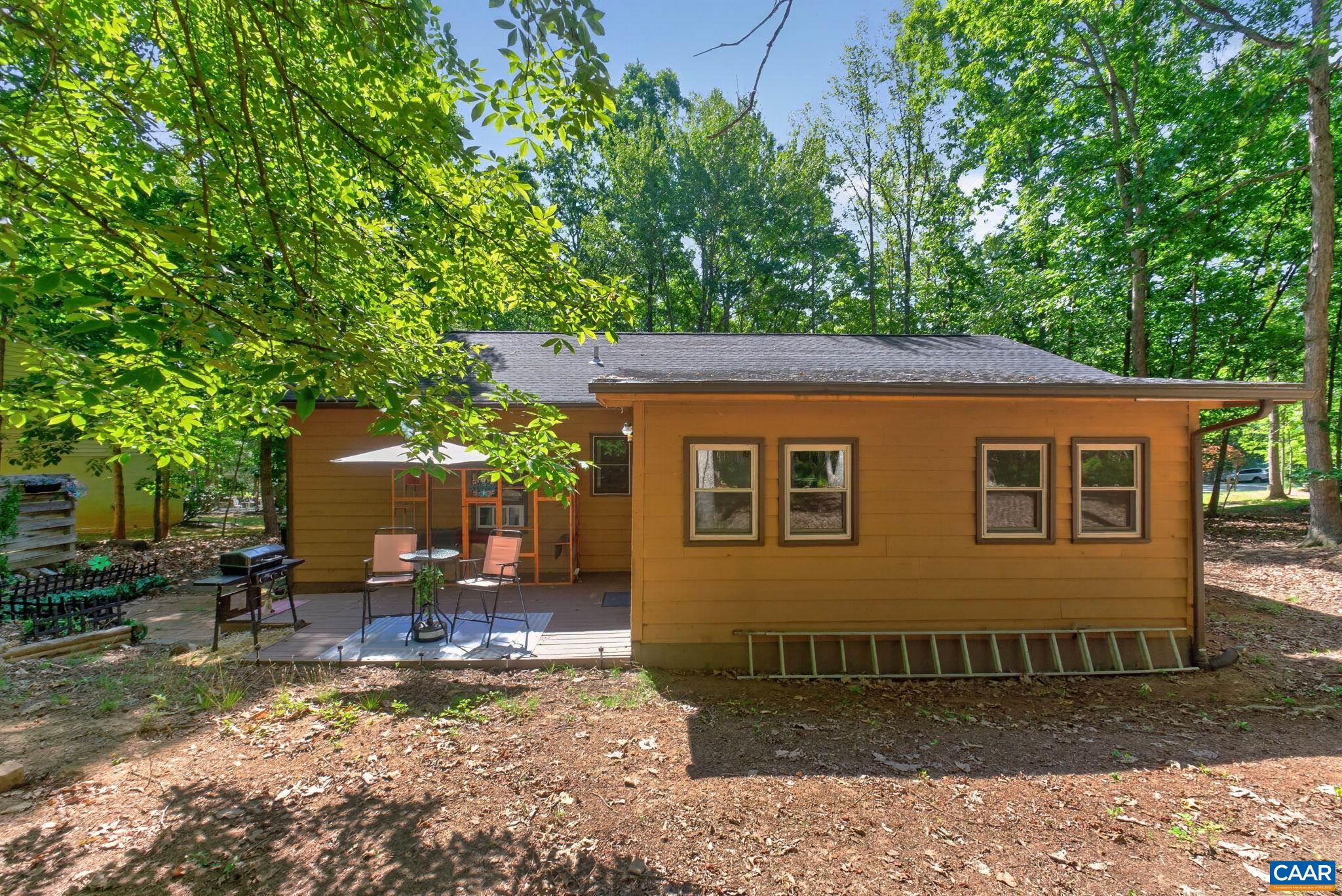 377 JEFFERSON DR, PALMYRA, Virginia 22963, 3 Bedrooms Bedrooms, ,2 BathroomsBathrooms,Residential,377 JEFFERSON DR,678542 MLS # 678542