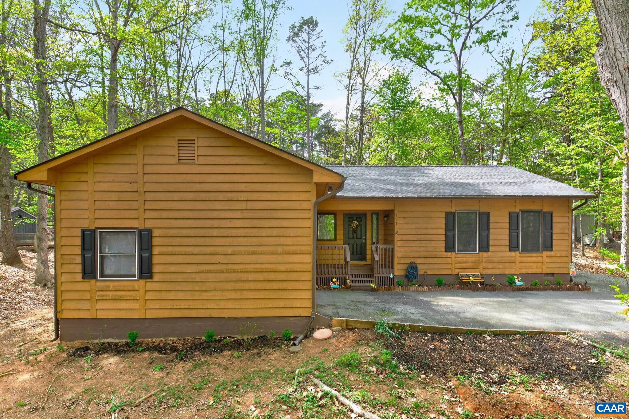 377 JEFFERSON DR, PALMYRA, Virginia 22963, 3 Bedrooms Bedrooms, ,2 BathroomsBathrooms,Residential,377 JEFFERSON DR,678542 MLS # 678542