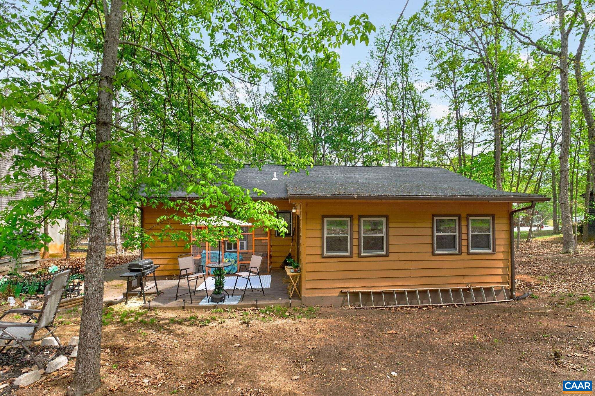 377 JEFFERSON DR, PALMYRA, Virginia 22963, 3 Bedrooms Bedrooms, ,2 BathroomsBathrooms,Residential,377 JEFFERSON DR,678542 MLS # 678542