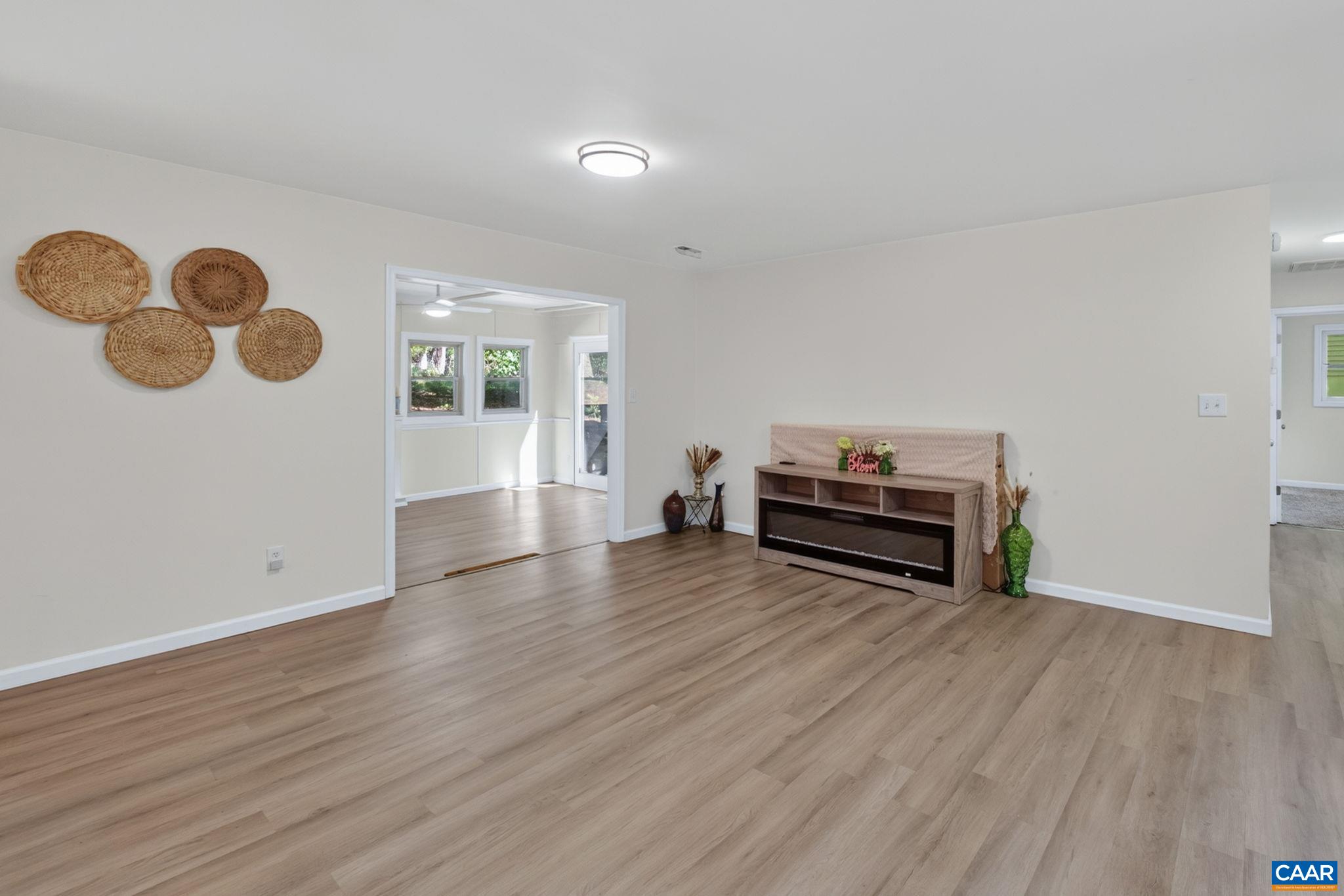 377 JEFFERSON DR, PALMYRA, Virginia 22963, 3 Bedrooms Bedrooms, ,2 BathroomsBathrooms,Residential,377 JEFFERSON DR,678542 MLS # 678542