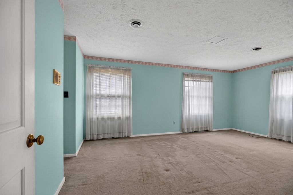 2818 PLANTATION LN, WAYNESBORO, Virginia 22980, 4 Bedrooms Bedrooms, ,2 BathroomsBathrooms,Residential,2818 PLANTATION LN,678626 MLS # 678626