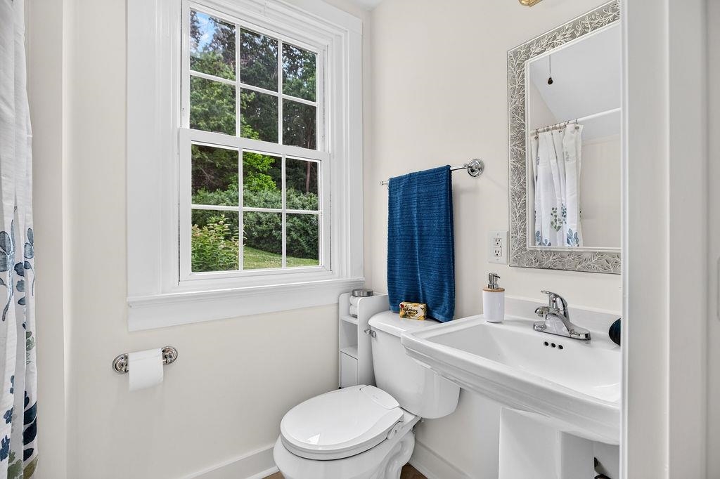 1801 SHUTTERLEE MILL RD, STAUNTON, Virginia 24401, 3 Bedrooms Bedrooms, ,2 BathroomsBathrooms,Residential,Harris,1801 SHUTTERLEE MILL RD,678627 MLS # 678627