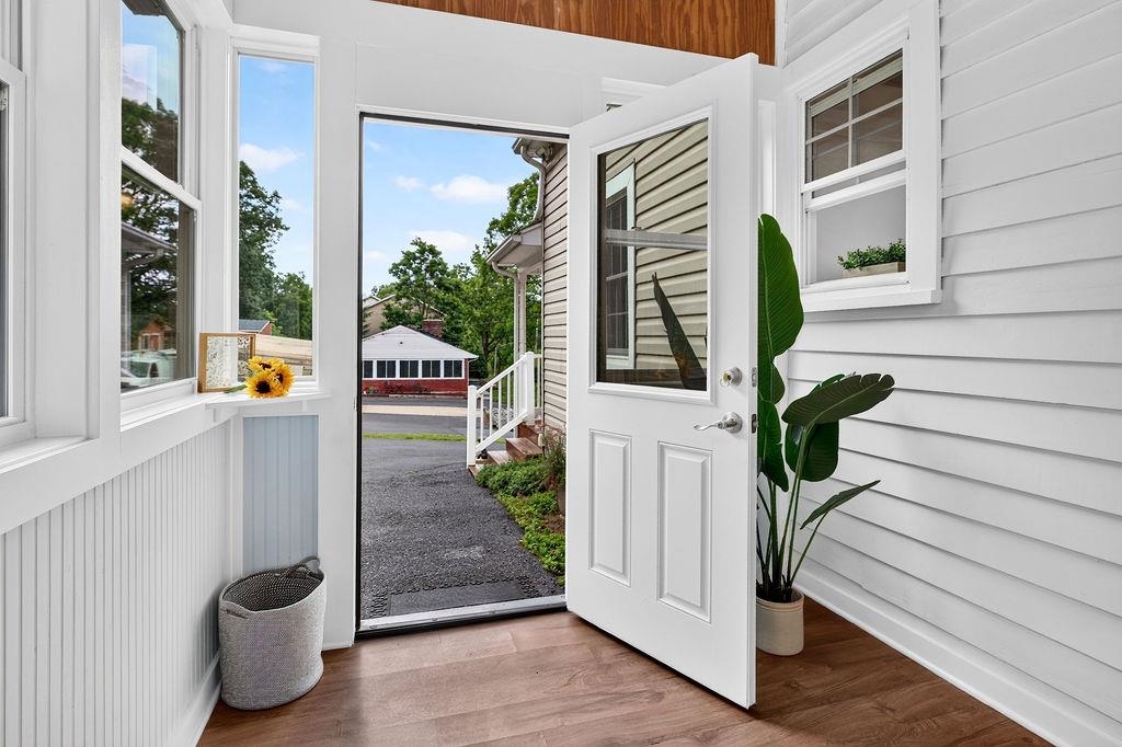 1801 SHUTTERLEE MILL RD, STAUNTON, Virginia 24401, 3 Bedrooms Bedrooms, ,2 BathroomsBathrooms,Residential,Harris,1801 SHUTTERLEE MILL RD,678627 MLS # 678627