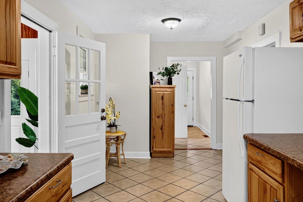 1801 SHUTTERLEE MILL RD, STAUNTON, Virginia 24401, 3 Bedrooms Bedrooms, ,2 BathroomsBathrooms,Residential,Harris,1801 SHUTTERLEE MILL RD,678627 MLS # 678627