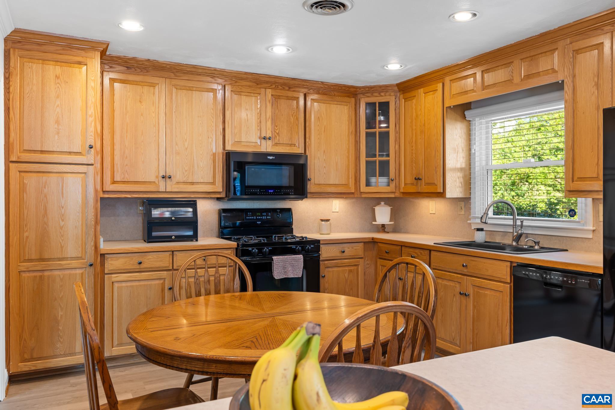 327 BRENTWOOD RD, CHARLOTTESVILLE, Virginia 22901, 3 Bedrooms Bedrooms, ,2 BathroomsBathrooms,Residential,327 BRENTWOOD RD,678628 MLS # 678628