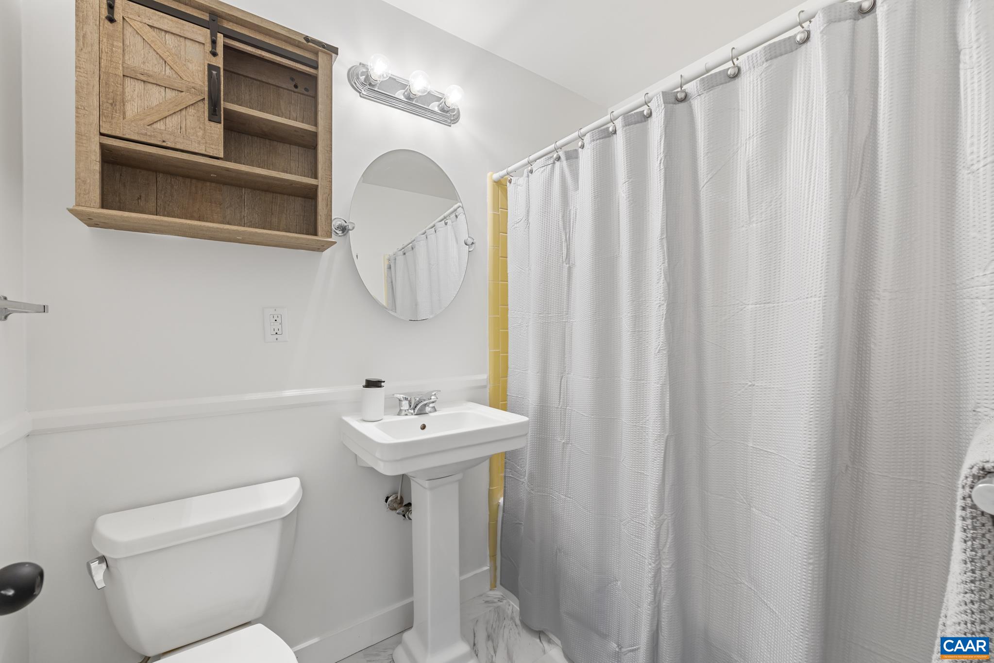 327 BRENTWOOD RD, CHARLOTTESVILLE, Virginia 22901, 3 Bedrooms Bedrooms, ,2 BathroomsBathrooms,Residential,327 BRENTWOOD RD,678628 MLS # 678628