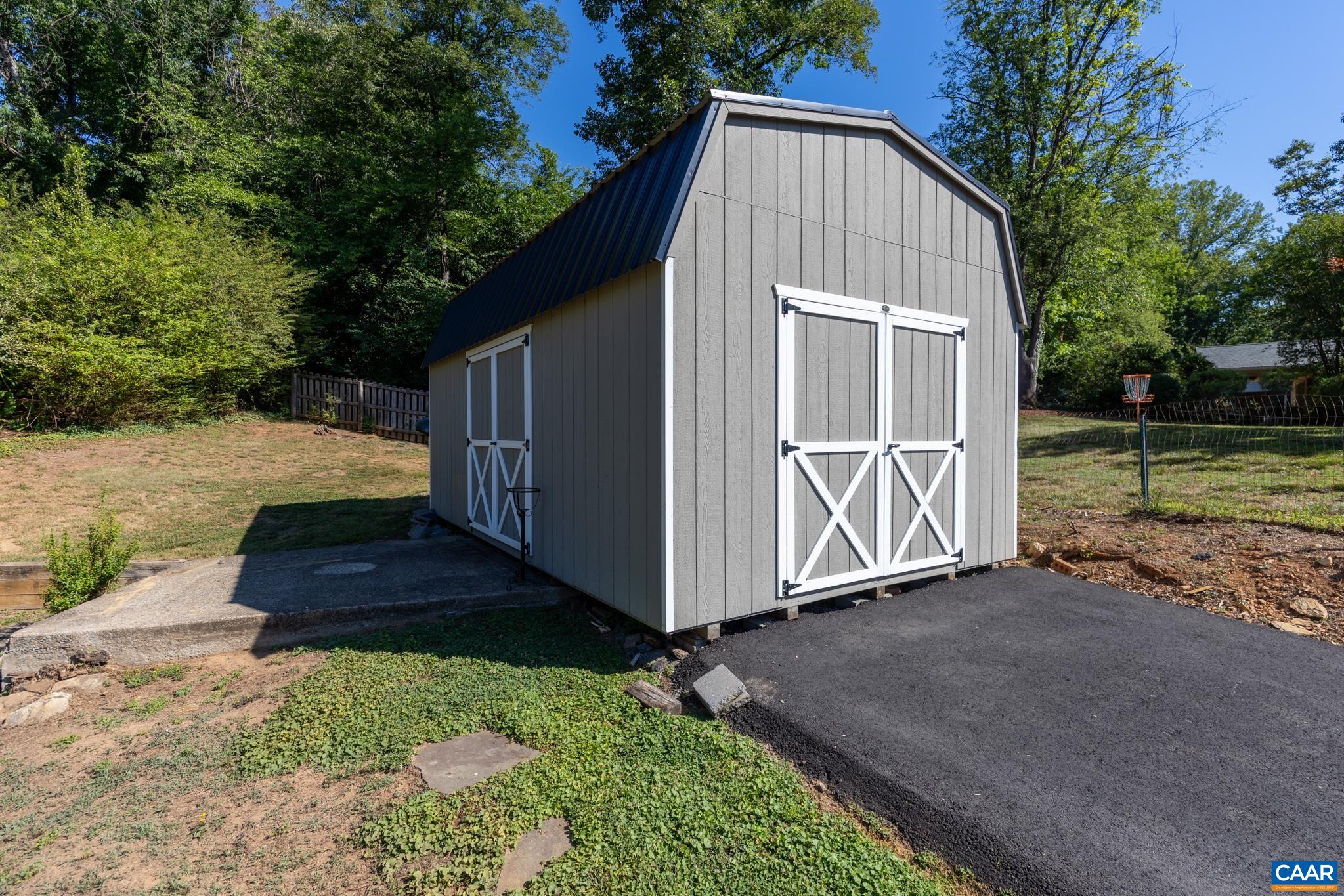 327 BRENTWOOD RD, CHARLOTTESVILLE, Virginia 22901, 3 Bedrooms Bedrooms, ,2 BathroomsBathrooms,Residential,327 BRENTWOOD RD,678628 MLS # 678628