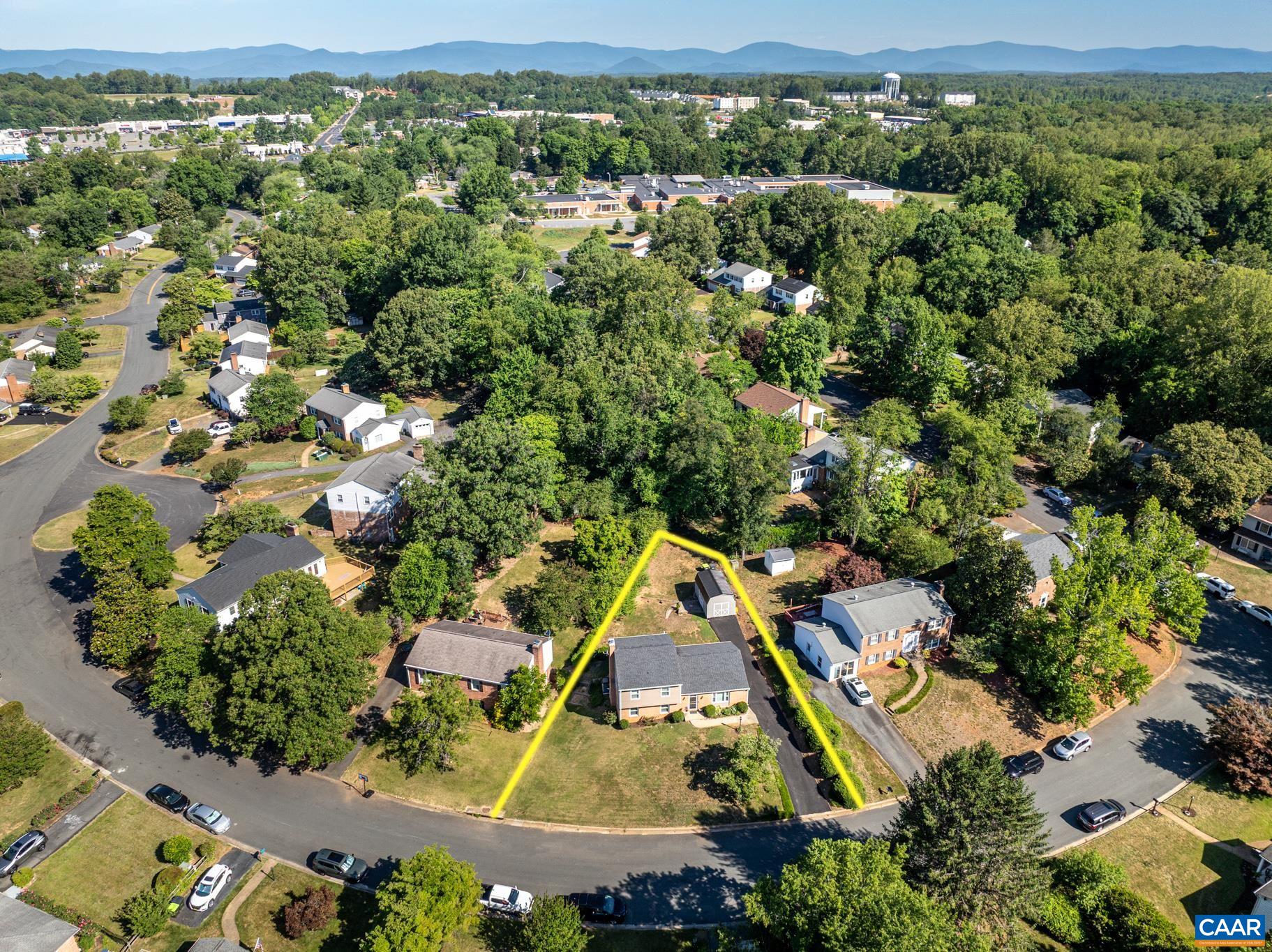 327 BRENTWOOD RD, CHARLOTTESVILLE, Virginia 22901, 3 Bedrooms Bedrooms, ,2 BathroomsBathrooms,Residential,327 BRENTWOOD RD,678628 MLS # 678628