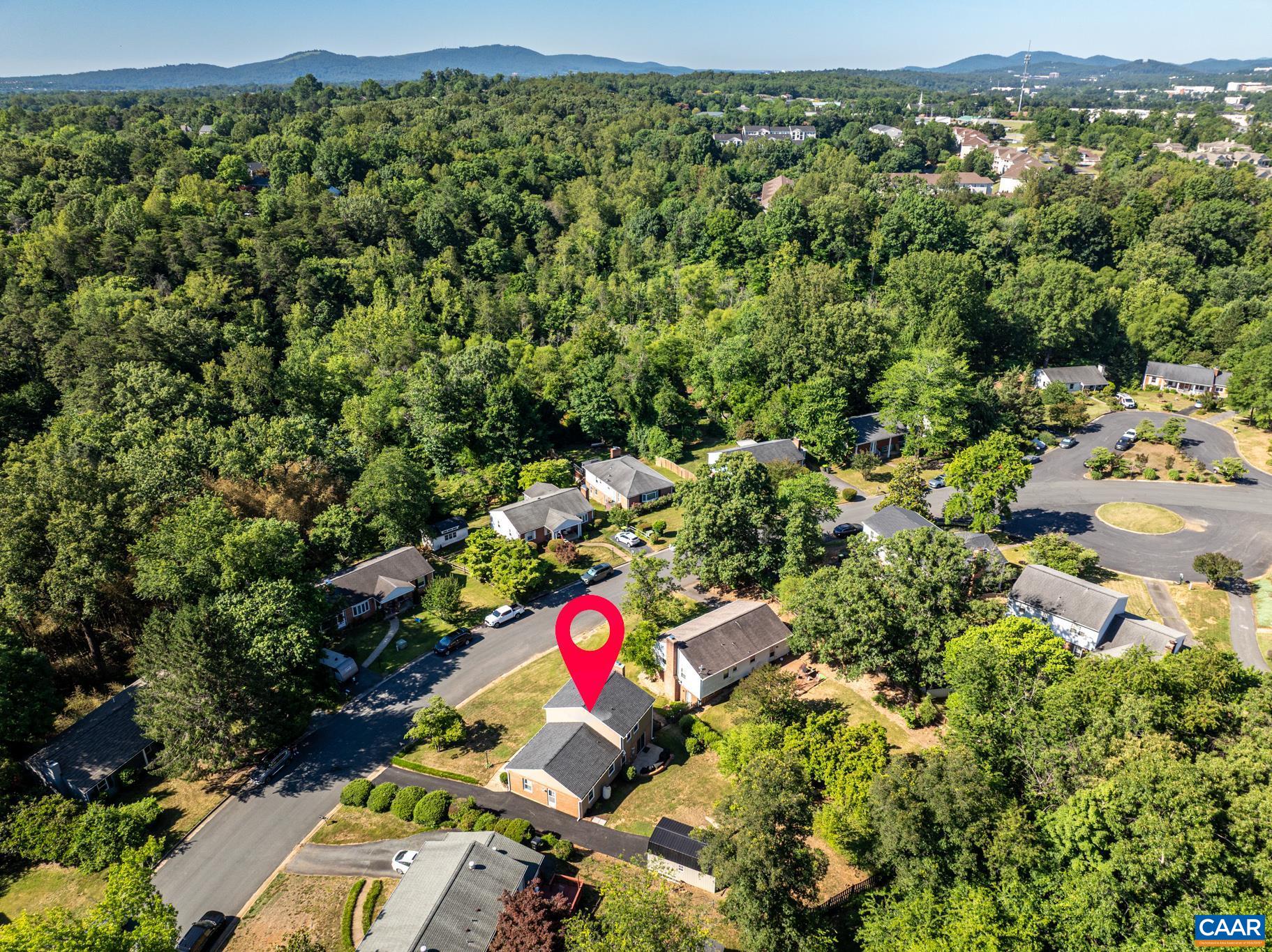 327 BRENTWOOD RD, CHARLOTTESVILLE, Virginia 22901, 3 Bedrooms Bedrooms, ,2 BathroomsBathrooms,Residential,327 BRENTWOOD RD,678628 MLS # 678628