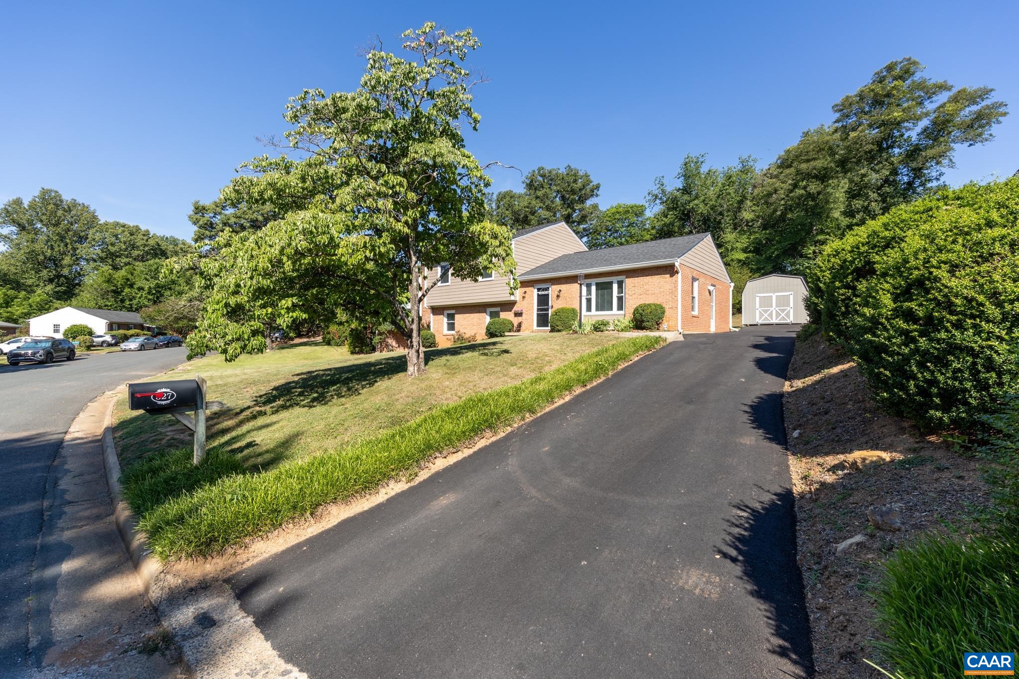 327 BRENTWOOD RD, CHARLOTTESVILLE, Virginia 22901, 3 Bedrooms Bedrooms, ,2 BathroomsBathrooms,Residential,327 BRENTWOOD RD,678628 MLS # 678628
