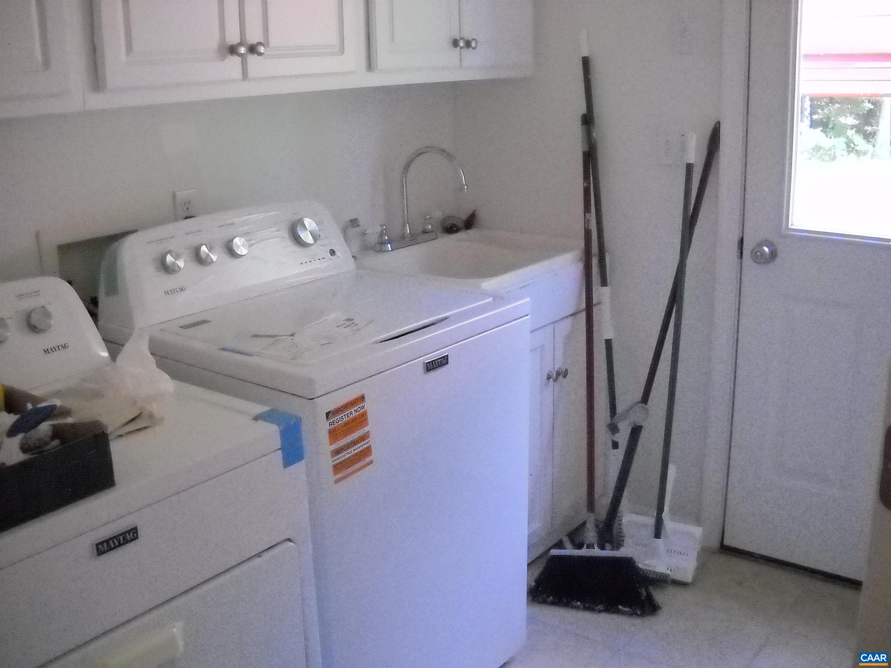 432 TWIN OAKS LN, KENTS STORE, Virginia 23084, 4 Bedrooms Bedrooms, ,2 BathroomsBathrooms,Residential,432 TWIN OAKS LN,678630 MLS # 678630