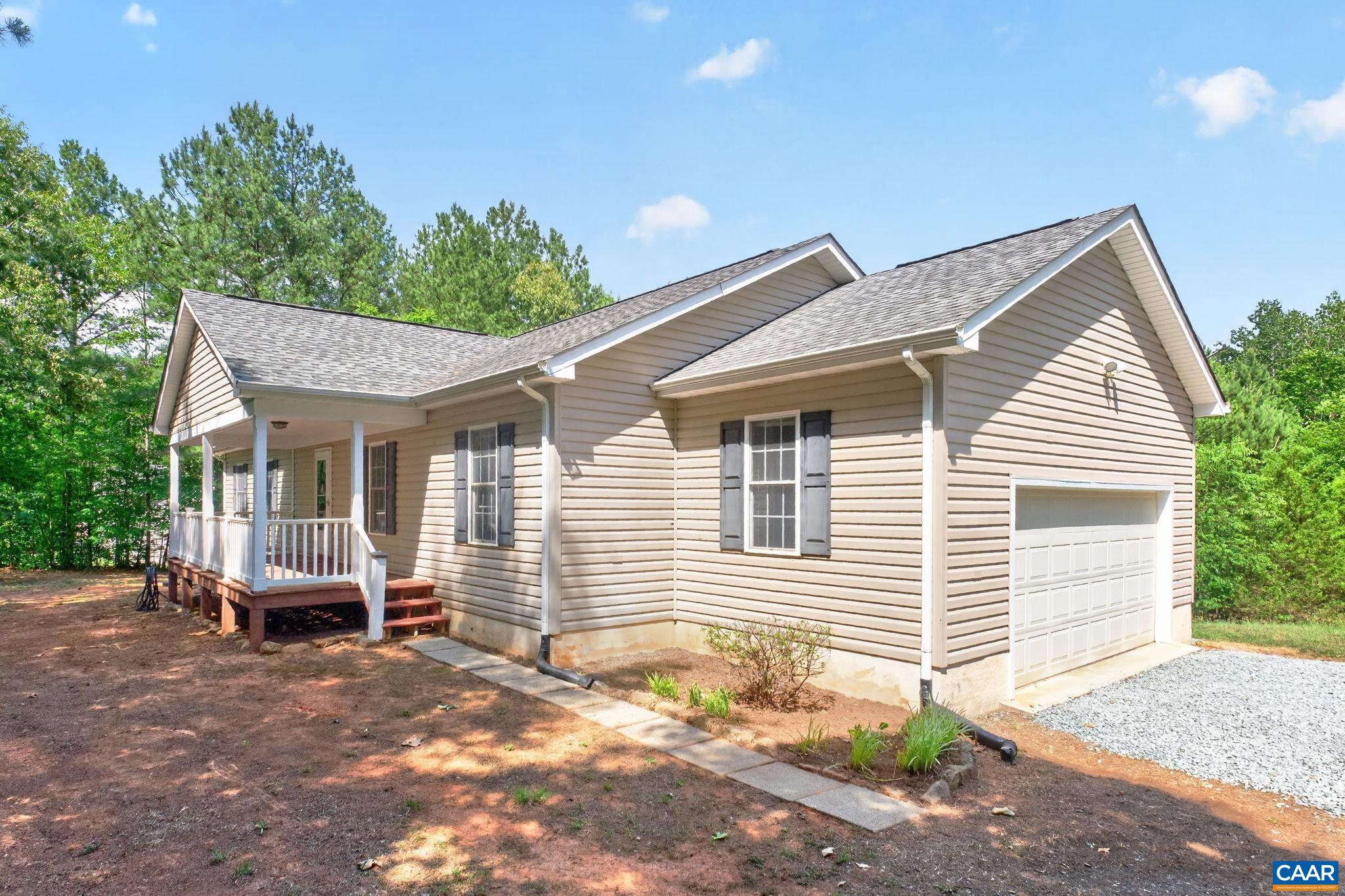 38 BUTLER LN, SCOTTSVILLE, Virginia 24590, 3 Bedrooms Bedrooms, ,2 BathroomsBathrooms,Residential,38 BUTLER LN,678631 MLS # 678631
