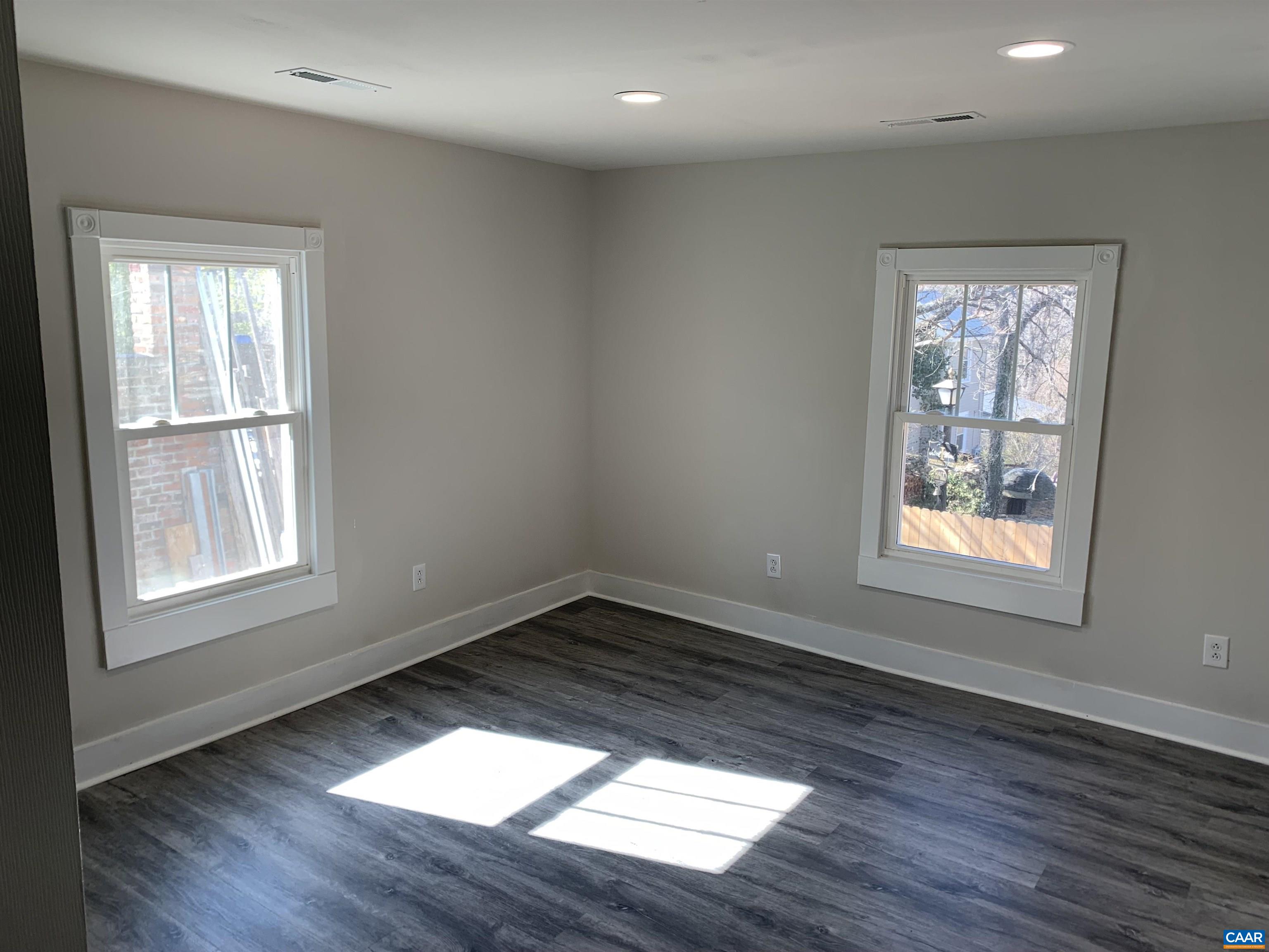 337 SW 6TH ST, CHARLOTTESVILLE, Virginia 22903, 2 Bedrooms Bedrooms, ,2 BathroomsBathrooms,Residential,337 SW 6TH ST,678634 MLS # 678634 337 SW 6TH ST, CHARLOTTESVILLE, Virginia 22903, 2 Bedrooms Bedrooms, ,2 BathroomsBathrooms,Residential,337 SW 6TH ST,678634 MLS # 678634