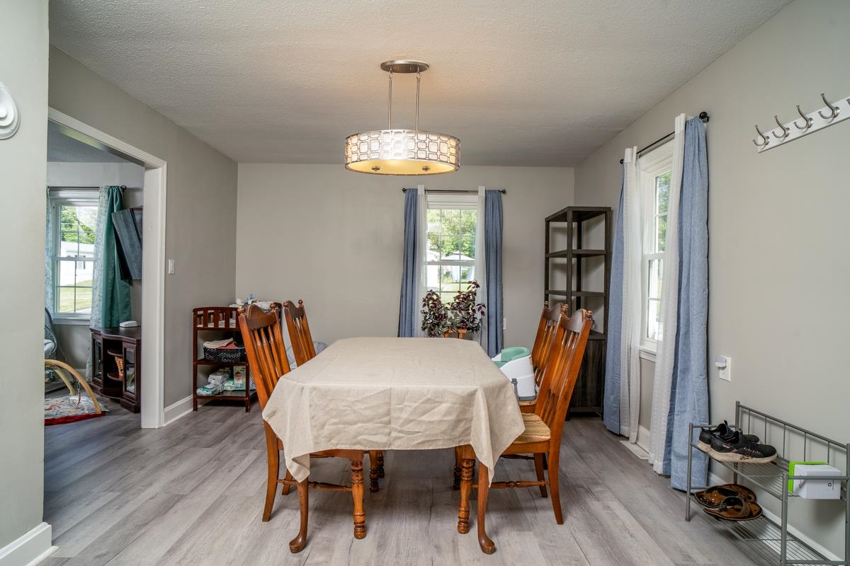 344 MARY GRAY LN, STAUNTON, Virginia 24401, 3 Bedrooms Bedrooms, ,1 BathroomBathrooms,Residential,344 MARY GRAY LN,678636 MLS # 678636 344 MARY GRAY LN, STAUNTON, Virginia 24401, 3 Bedrooms Bedrooms, ,1 BathroomBathrooms,Residential,344 MARY GRAY LN,678636 MLS # 678636