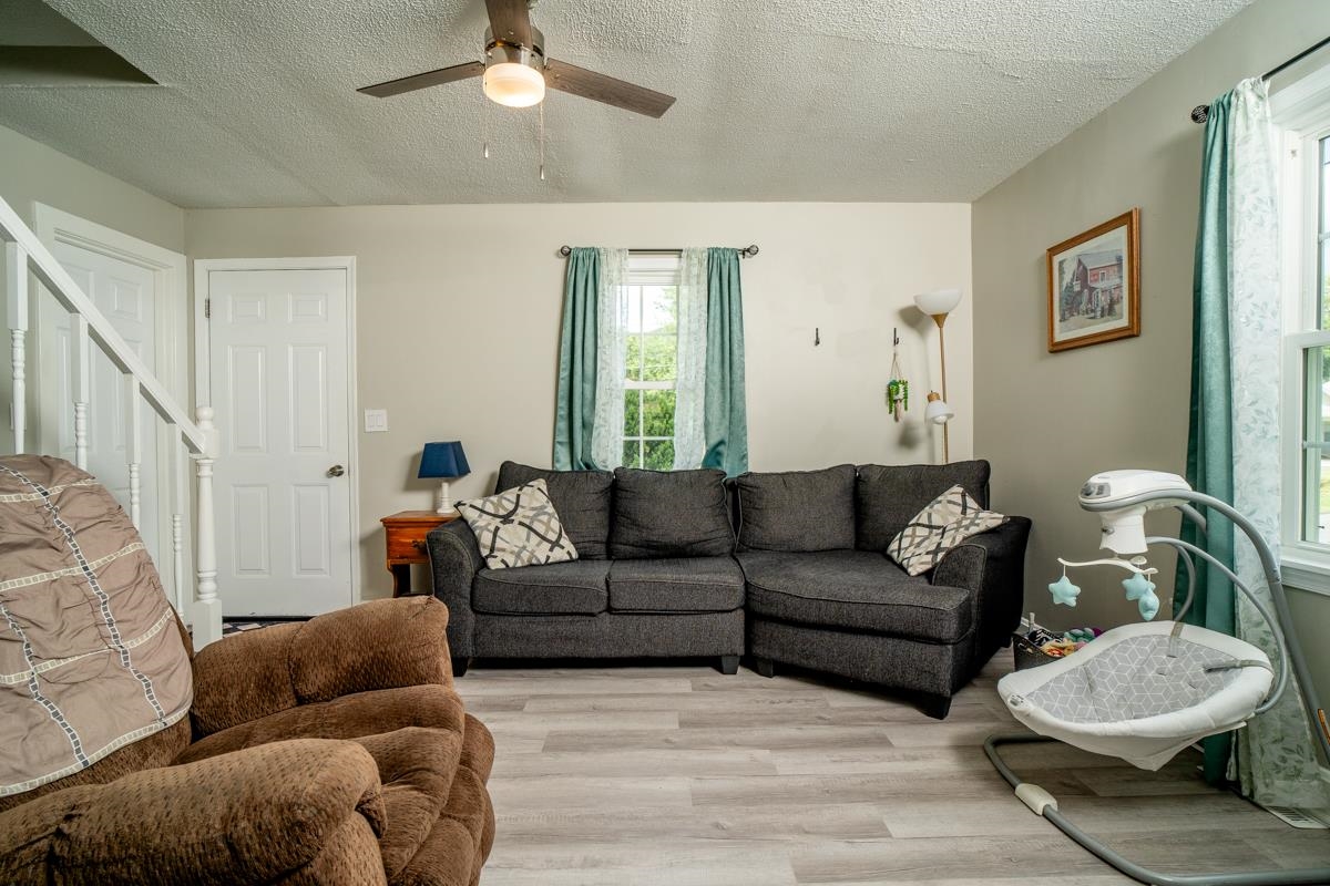 344 MARY GRAY LN, STAUNTON, Virginia 24401, 3 Bedrooms Bedrooms, ,1 BathroomBathrooms,Residential,344 MARY GRAY LN,678636 MLS # 678636 344 MARY GRAY LN, STAUNTON, Virginia 24401, 3 Bedrooms Bedrooms, ,1 BathroomBathrooms,Residential,344 MARY GRAY LN,678636 MLS # 678636