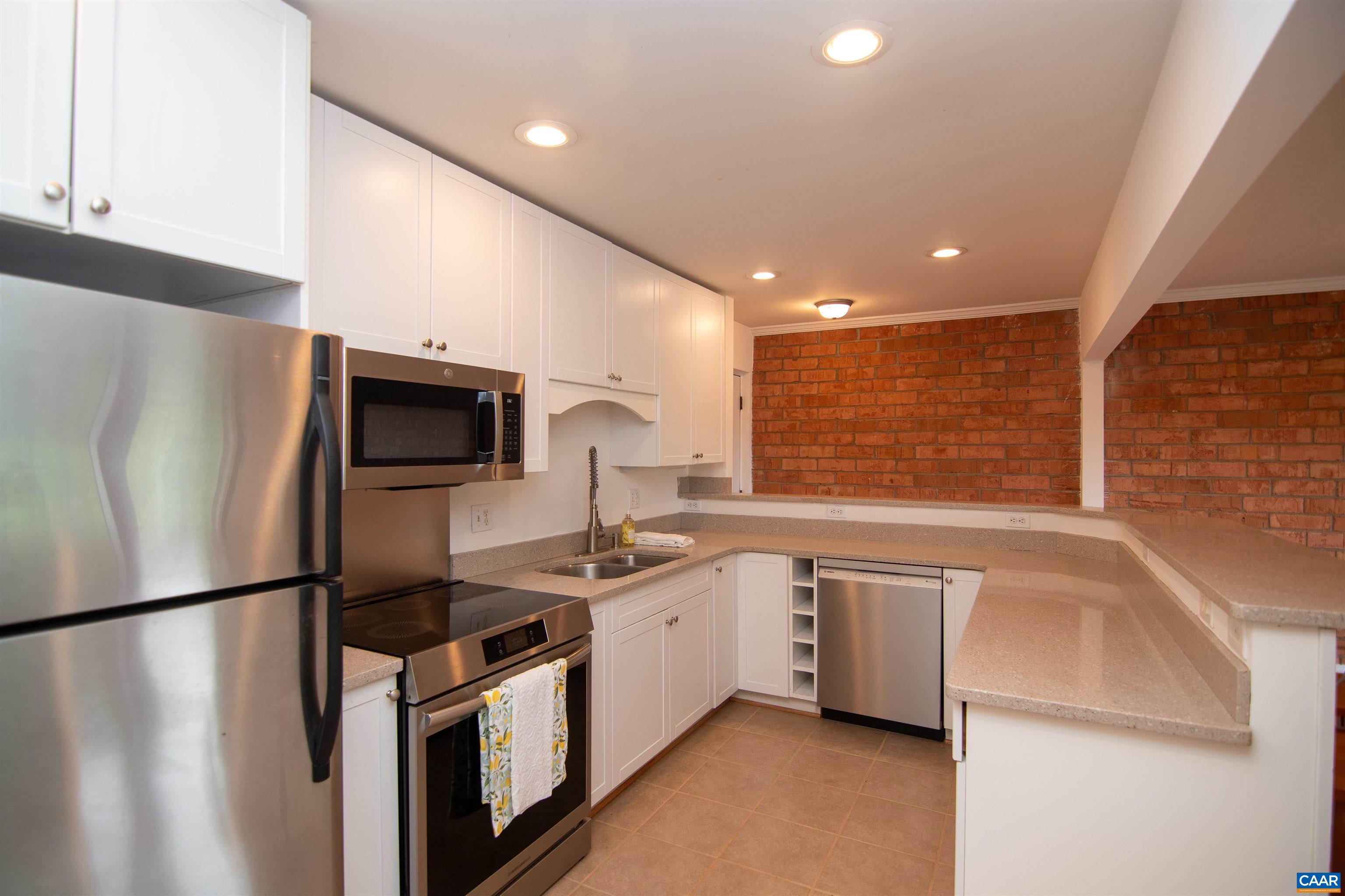 1800 JEFFERSON PARK AVE, CHARLOTTESVILLE, Virginia 22903, 2 Bedrooms Bedrooms, ,1 BathroomBathrooms,Residential,1800 Jefferson Park Ave #59,1800 JEFFERSON PARK AVE,678639 MLS # 678639 1800 JEFFERSON PARK AVE, CHARLOTTESVILLE, Virginia 22903, 2 Bedrooms Bedrooms, ,1 BathroomBathrooms,Residential,1800 Jefferson Park Ave #59,1800 JEFFERSON PARK AVE,678639 MLS # 678639