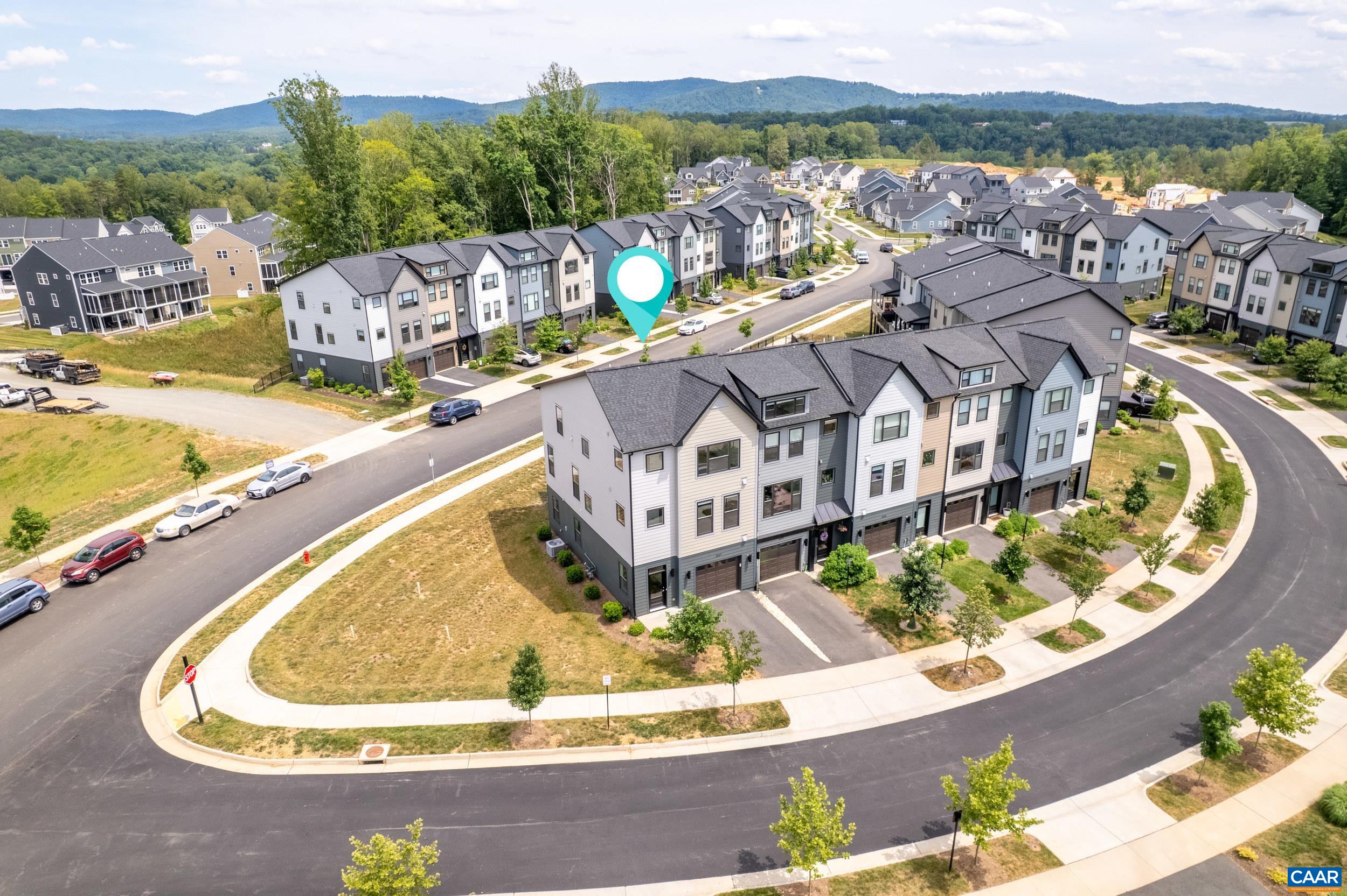 2217 FOWLER CIR, CHARLOTTESVILLE, Virginia 22901, 3 Bedrooms Bedrooms, ,3 BathroomsBathrooms,Residential,2217 FOWLER CIR,678642 MLS # 678642