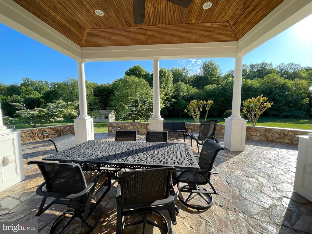 6962 EMMA CT, WARRENTON, Virginia 20187, 5 Bedrooms Bedrooms, ,4 BathroomsBathrooms,Residential,6962 EMMA CT,VAFQ2021620 MLS # VAFQ2021620 6962 EMMA CT, WARRENTON, Virginia 20187, 5 Bedrooms Bedrooms, ,4 BathroomsBathrooms,Residential,6962 EMMA CT,VAFQ2021620 MLS # VAFQ2021620