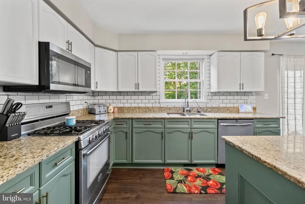 4811 HARVEST GLEN CT, FREDERICKSBURG, Virginia 22408, 5 Bedrooms Bedrooms, ,3 BathroomsBathrooms,Residential,4811 HARVEST GLEN CT,VASP2042546 MLS # VASP2042546 4811 HARVEST GLEN CT, FREDERICKSBURG, Virginia 22408, 5 Bedrooms Bedrooms, ,3 BathroomsBathrooms,Residential,4811 HARVEST GLEN CT,VASP2042546 MLS # VASP2042546
