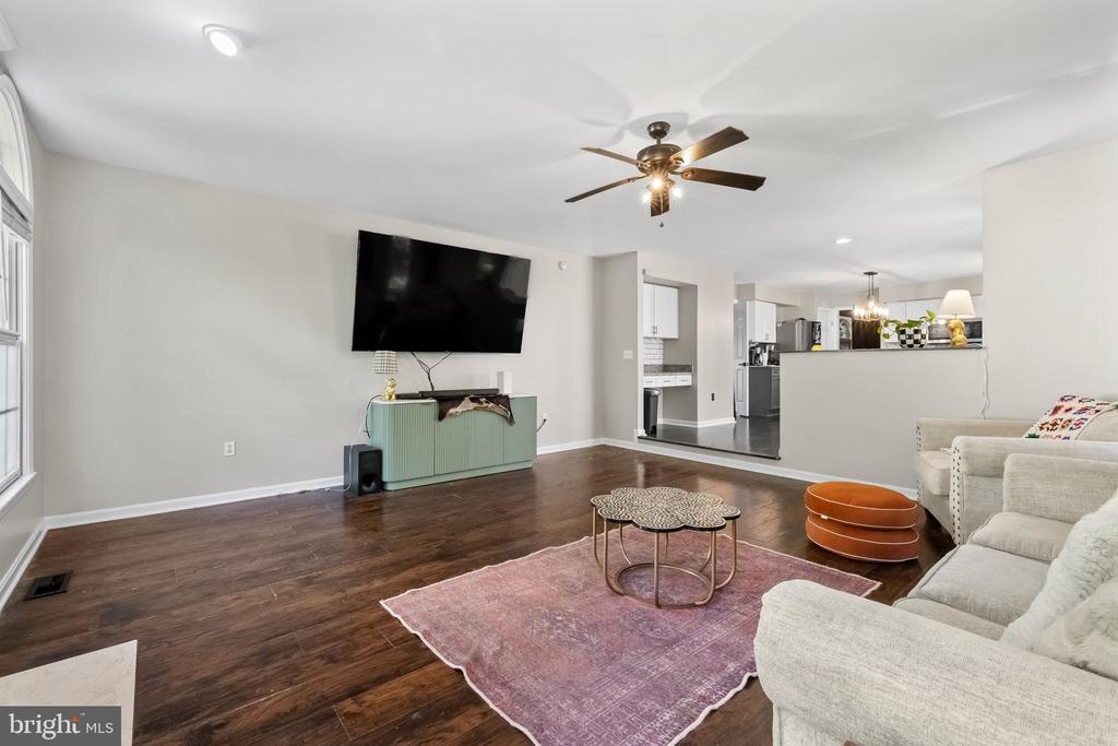 4811 HARVEST GLEN CT, FREDERICKSBURG, Virginia 22408, 5 Bedrooms Bedrooms, ,3 BathroomsBathrooms,Residential,4811 HARVEST GLEN CT,VASP2042546 MLS # VASP2042546 4811 HARVEST GLEN CT, FREDERICKSBURG, Virginia 22408, 5 Bedrooms Bedrooms, ,3 BathroomsBathrooms,Residential,4811 HARVEST GLEN CT,VASP2042546 MLS # VASP2042546