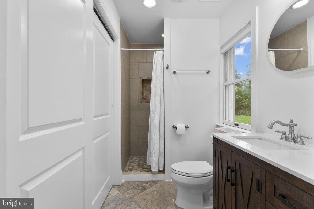 6428 JOHN S MOSBY HWY, MIDDLEBURG, Virginia 20117, 4 Bedrooms Bedrooms, ,3 BathroomsBathrooms,Residential,6428 JOHN S MOSBY HWY,VAFQ2022624 MLS # VAFQ2022624