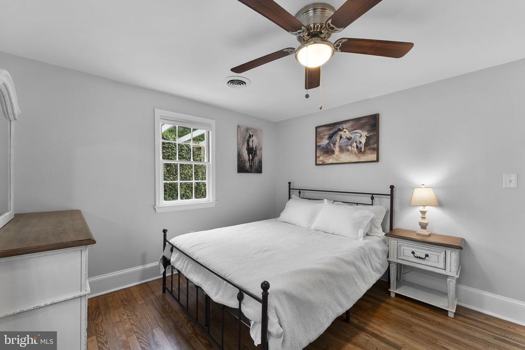 6428 JOHN S MOSBY HWY, MIDDLEBURG, Virginia 20117, 4 Bedrooms Bedrooms, ,3 BathroomsBathrooms,Residential,6428 JOHN S MOSBY HWY,VAFQ2022624 MLS # VAFQ2022624